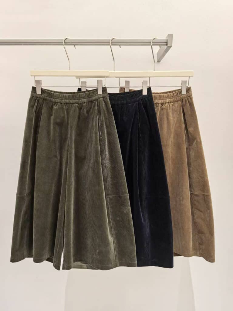 Custom wide-leg corduroy pants OEM manufacturing